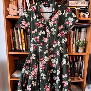 Collectif Size UK 12/ US 8 Dress Green with Floral pattern